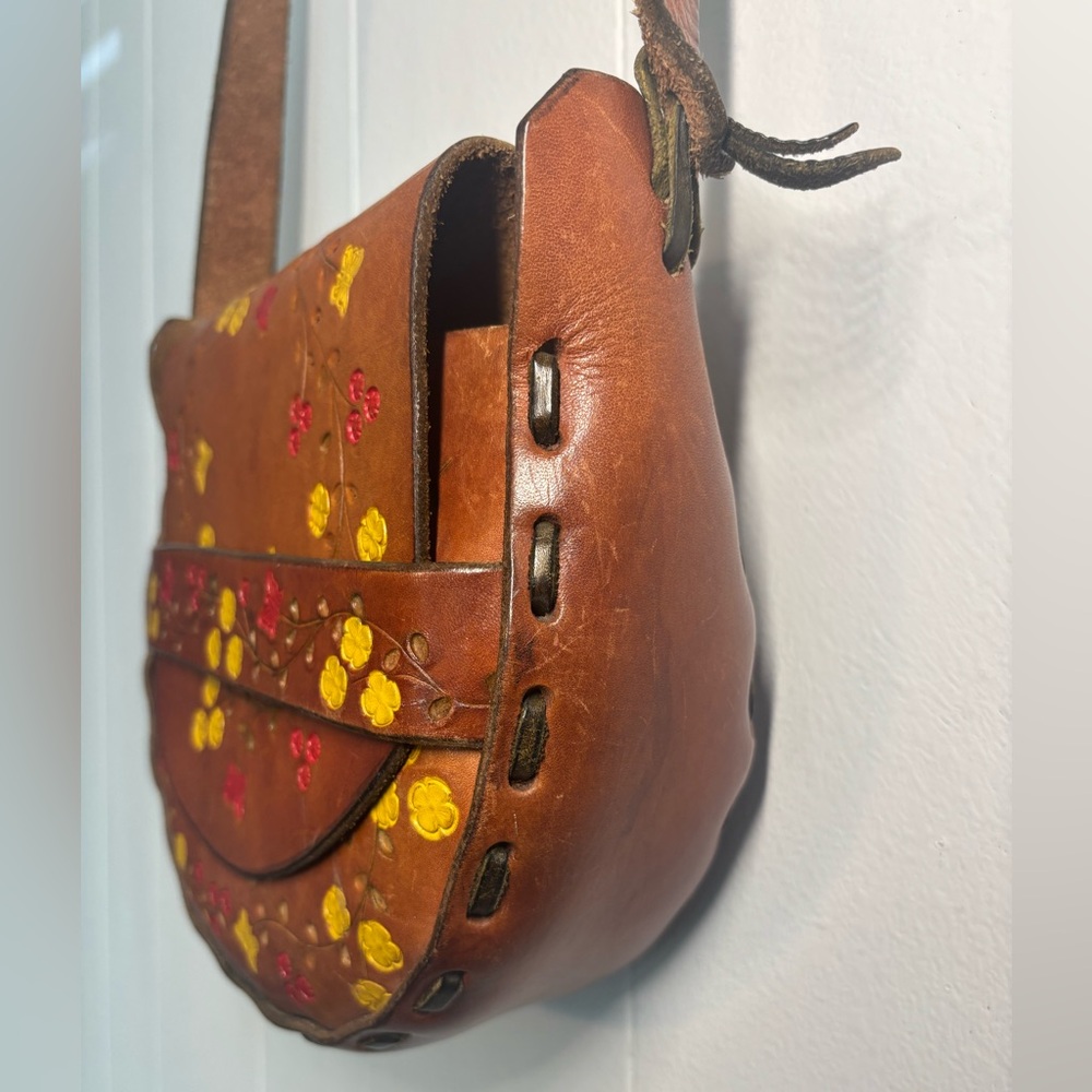 Vintage 70’s Tool Leather Handmade Hippie Shoulder Bag - Picture 4 of 15